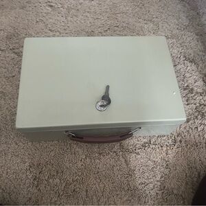 Green Metal Lockbox with Key